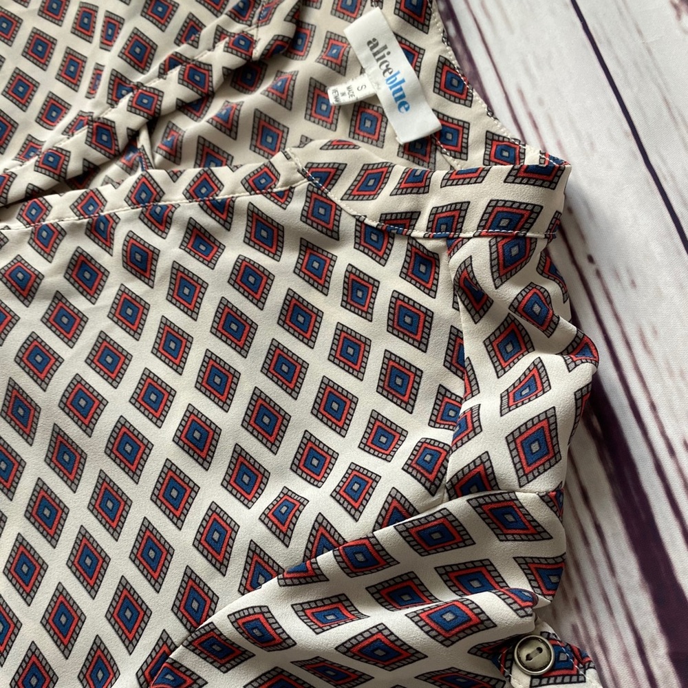 Alice Blue Geraldi Split Neck Blouse Size Small - Picture 5 of 5
